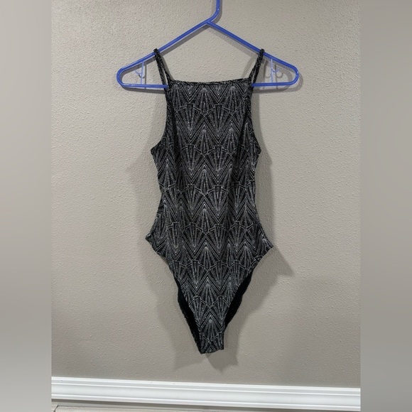 2/$15 H&M Bodysuit - Picture 2 of 6